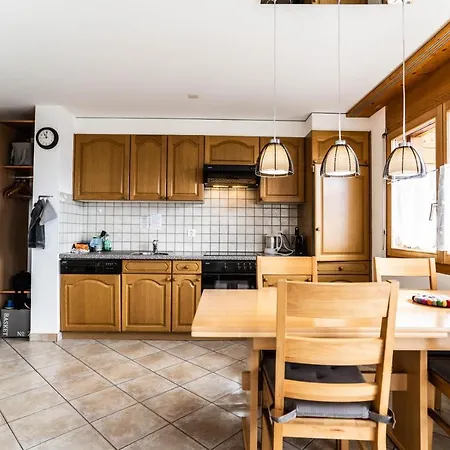 Haus Lotus, Moosfluhbahn Apartment