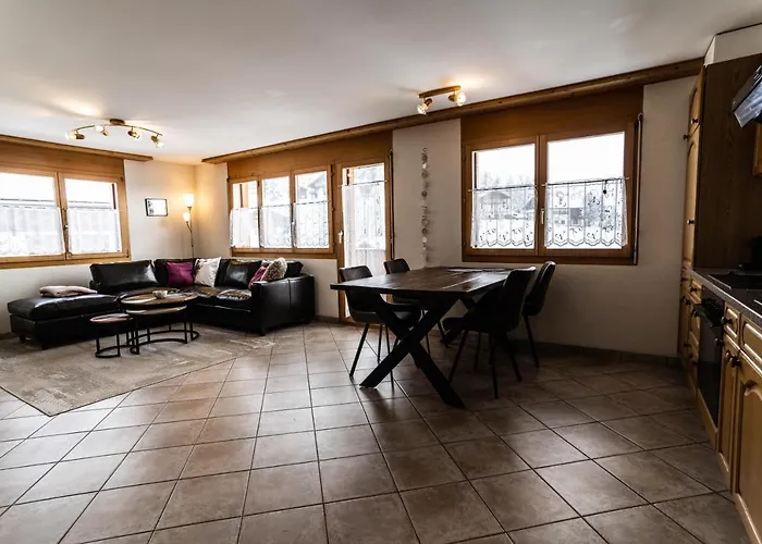 Haus Lotus, Moosfluhbahn *