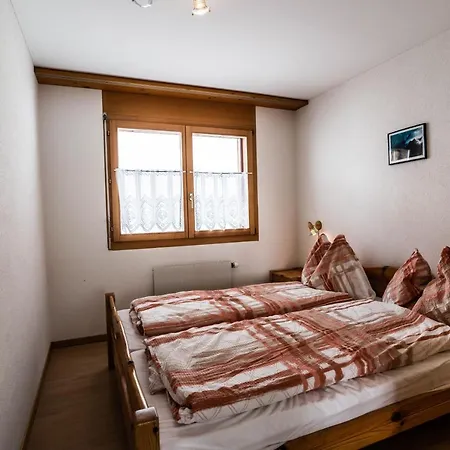 Haus Lotus, Moosfluhbahn